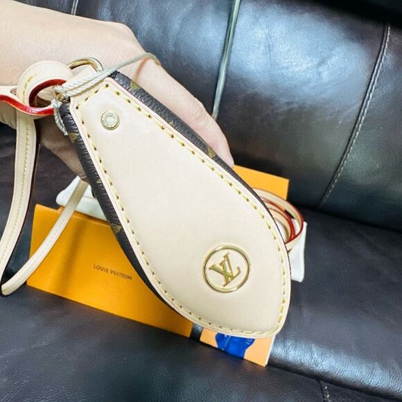 Brand New Louis Vuitton Tirette Pochette - Picture 8 of 16